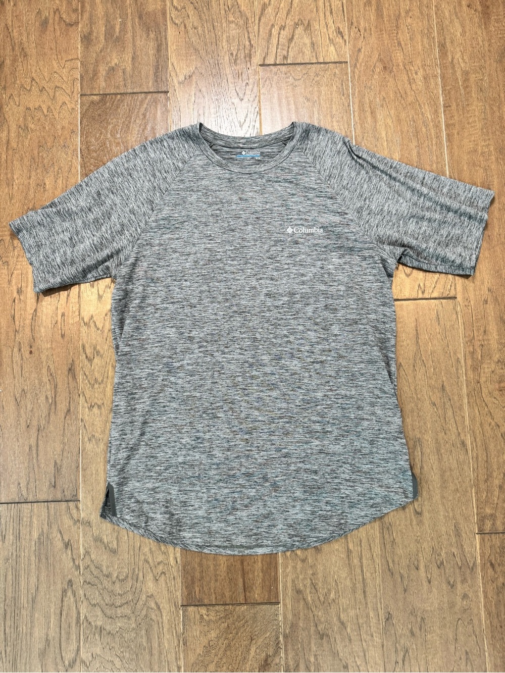 Columbia Men’s Gray Heather Short Sleeve Performance Tee